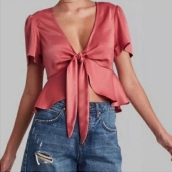 wild fable Tops - Wild Fable Pink Satin Short Sleeve Top Size XL